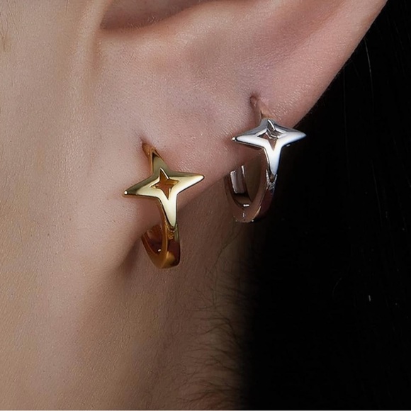 925 Sterling Silver Stunning Star Gold Earrings - Picture 3 of 10